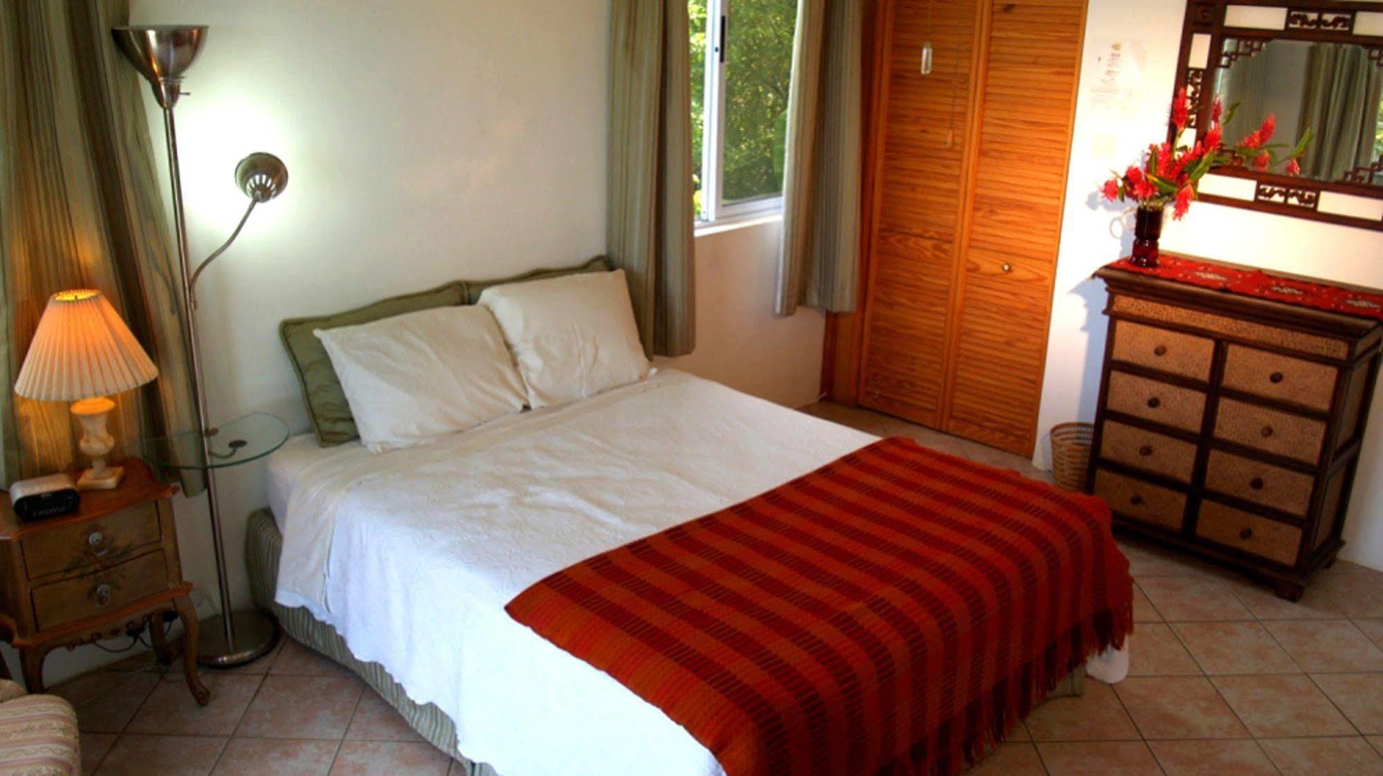 Nature'S Paradise Bed & Breakfast มาริกอทเบย์ ภายนอก รูปภาพ