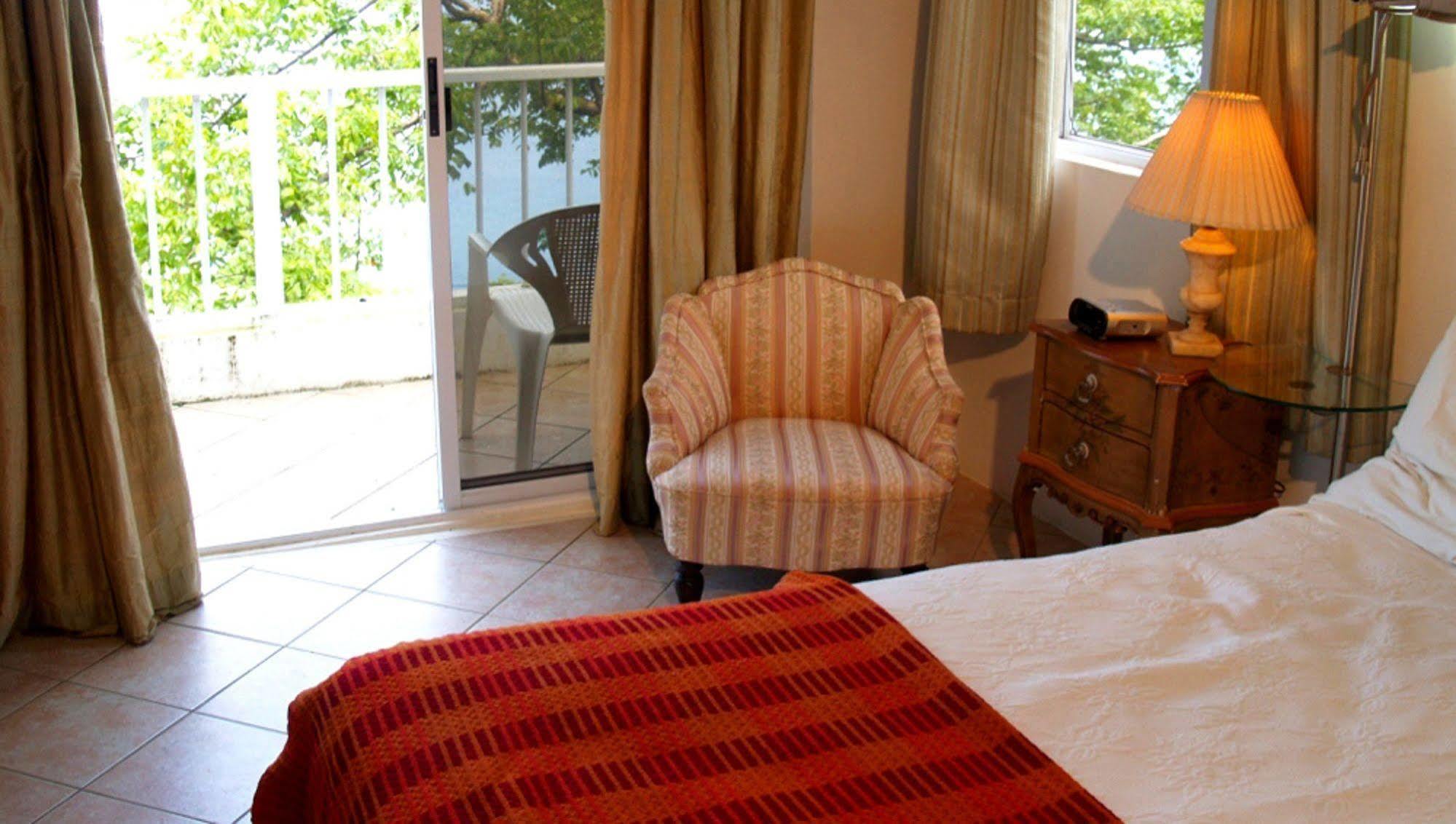 Nature'S Paradise Bed & Breakfast มาริกอทเบย์ ภายนอก รูปภาพ