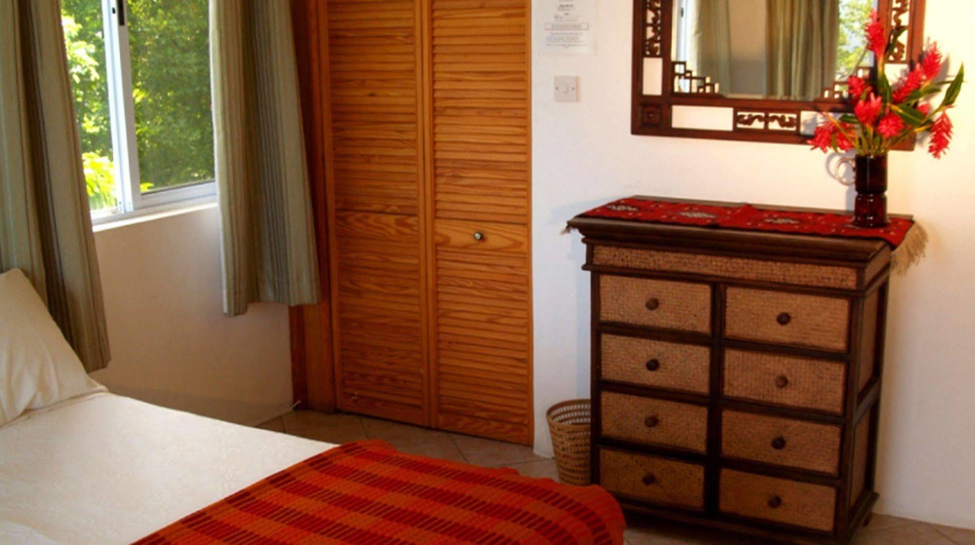 Nature'S Paradise Bed & Breakfast มาริกอทเบย์ ภายนอก รูปภาพ